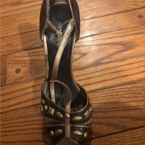 DKNY shoes